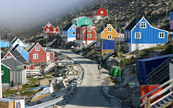 Petit village coloré du Groenland