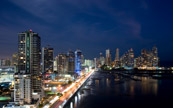 La ville de Panama de nuit...